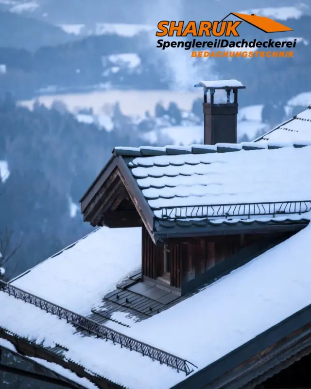 Sie sind voll im Sommermodus und genießen das herrliche Wetter?
Wir natürlich auch. 😎
Trotzdem sollte Sie den nächsten Winter im Kopf haben und überlegen, ob Ihr Dach etwas Zuwendung gebrauchen könnte. 
Vereinbaren Sie den Termin mit uns rechtzeitig, um mögliche Undichtigkeiten und Schwachstellen ausfindig zu machen und zu beseitigen, bevor das böse Erwachen kommt. ⚒️
Egal ob Flachdach, Spitzdach, Schneefang, Ziegel oder Blech, wir sind Ihr kompetenter Fachbetrieb rund ums Dach. 
Den Kontakt zu uns? Den finden Sie natürlich in der Bio 👉
 
#dachdeckerei #spenglerei #rosenheim #bayernsdächer #wintercheckup